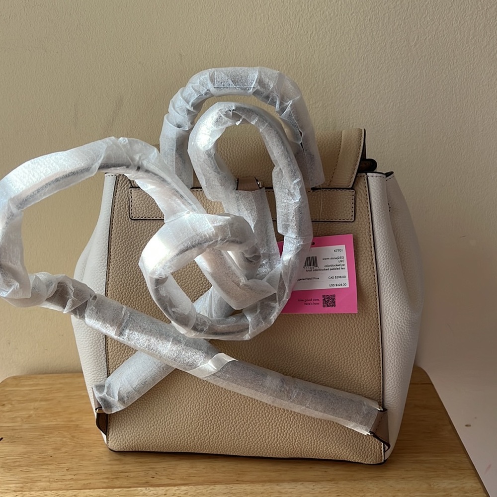 Kate Spade backpack NWT - Picture 3 of 4